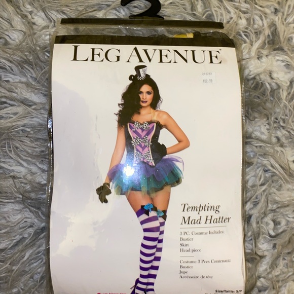 Mad Hatter Costume 🐇🎩 - Picture 2 of 4